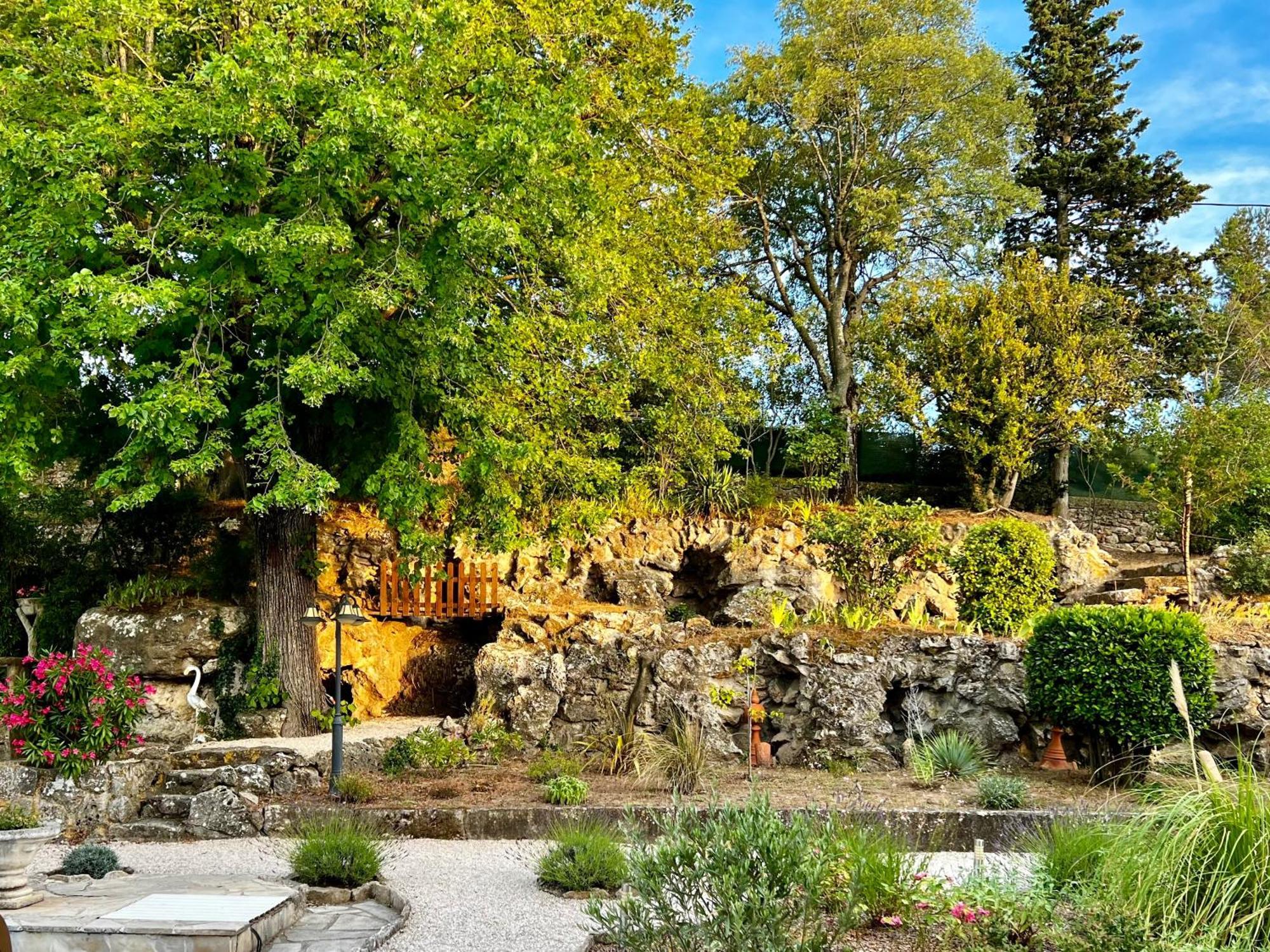 Villa Suzanne - Lambesc Centre Eksteriør billede